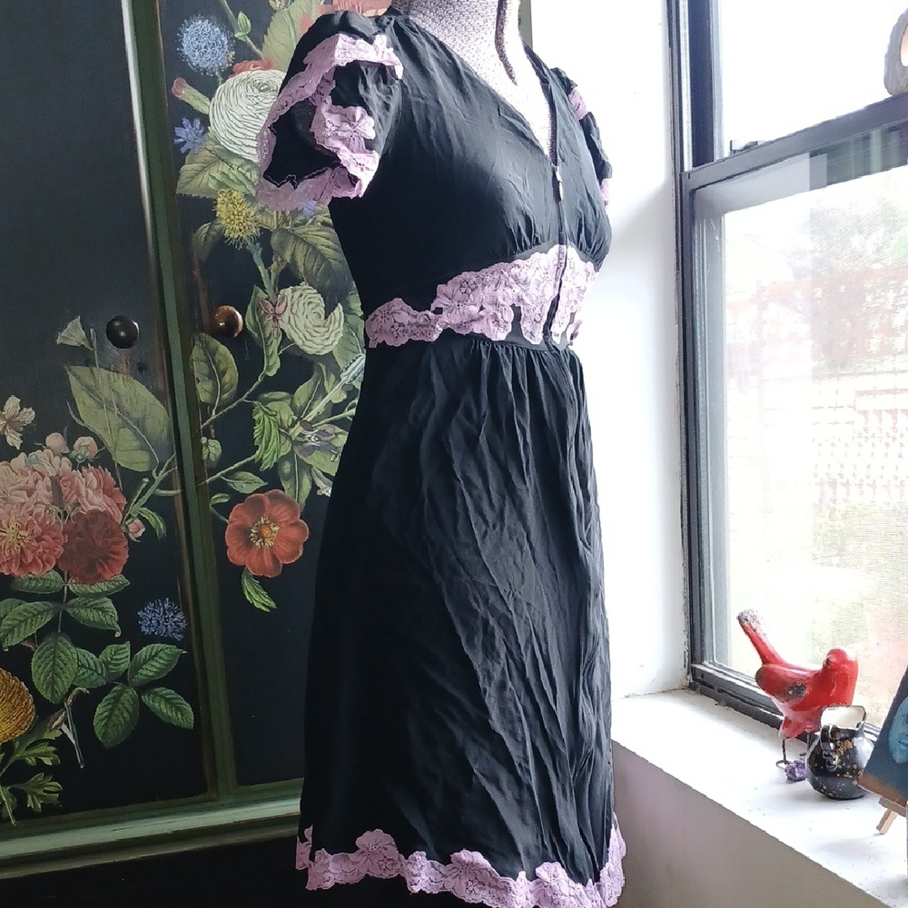 100% Silk Betsey Johnson Sexy Black and Pink Vintage Pin Up Maid Dress Sz 4
